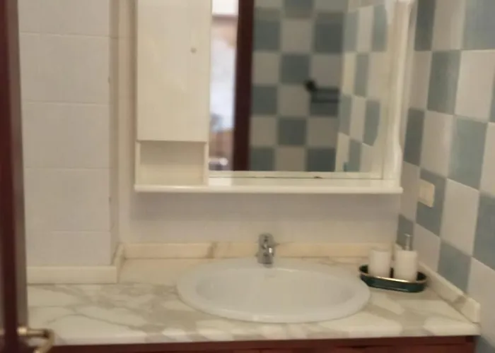 住宿加早餐酒店 Il Girasole 阿塞米尼