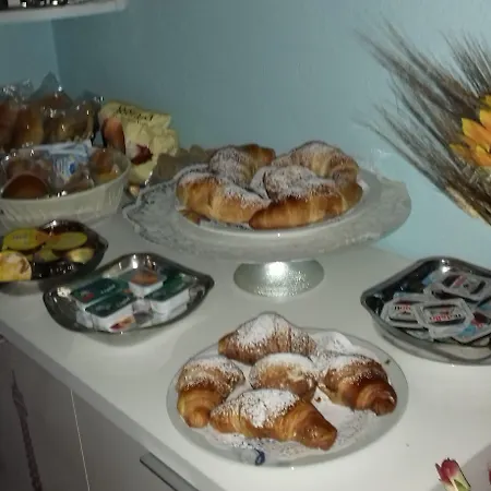 Alojamento de Acomodação e Pequeno-almoço Il Girasole